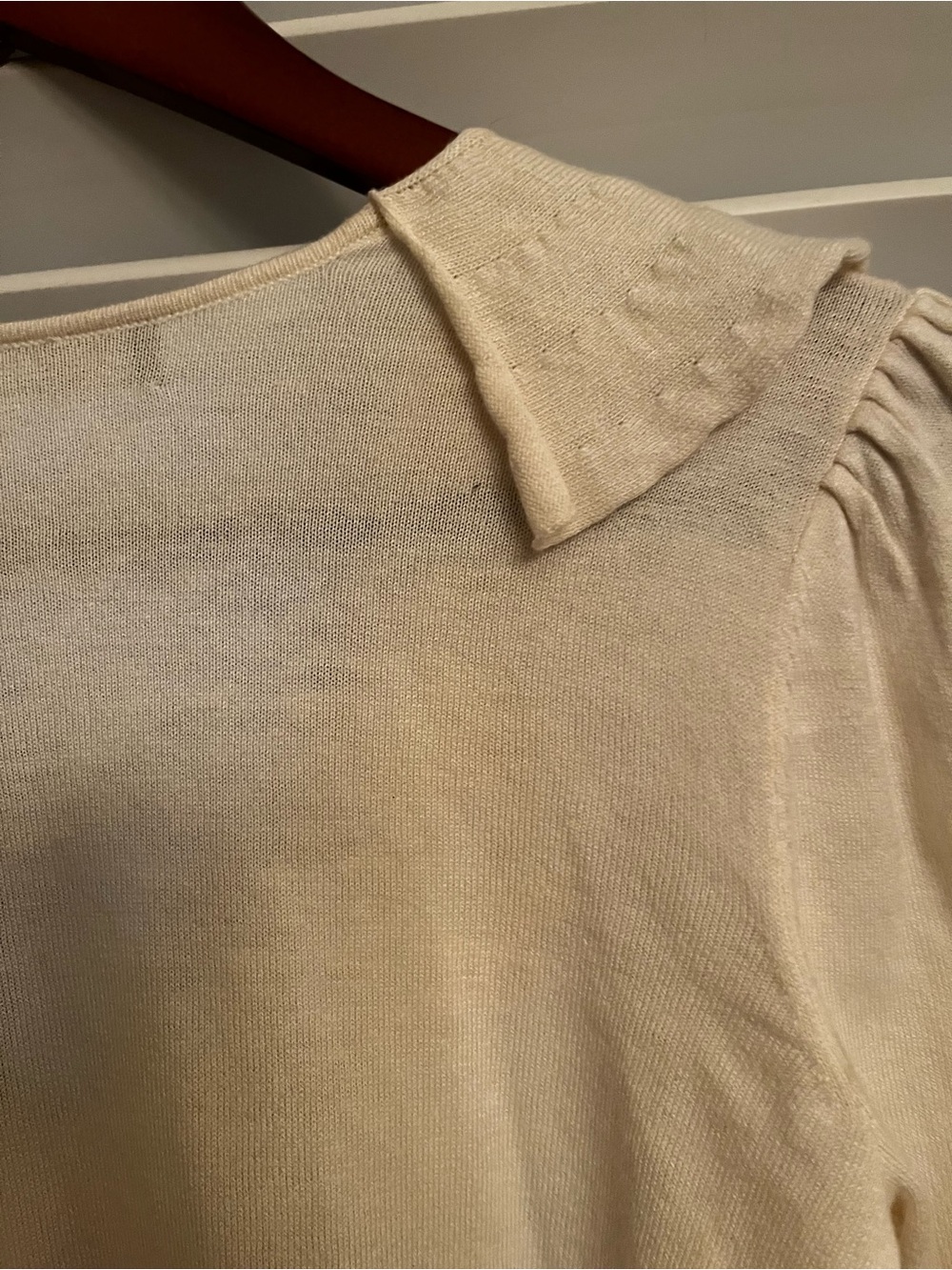 Ralph Lauren Ivory Knit Top with V-Neck Trim .xs .new with tags - Picture 4 of 8